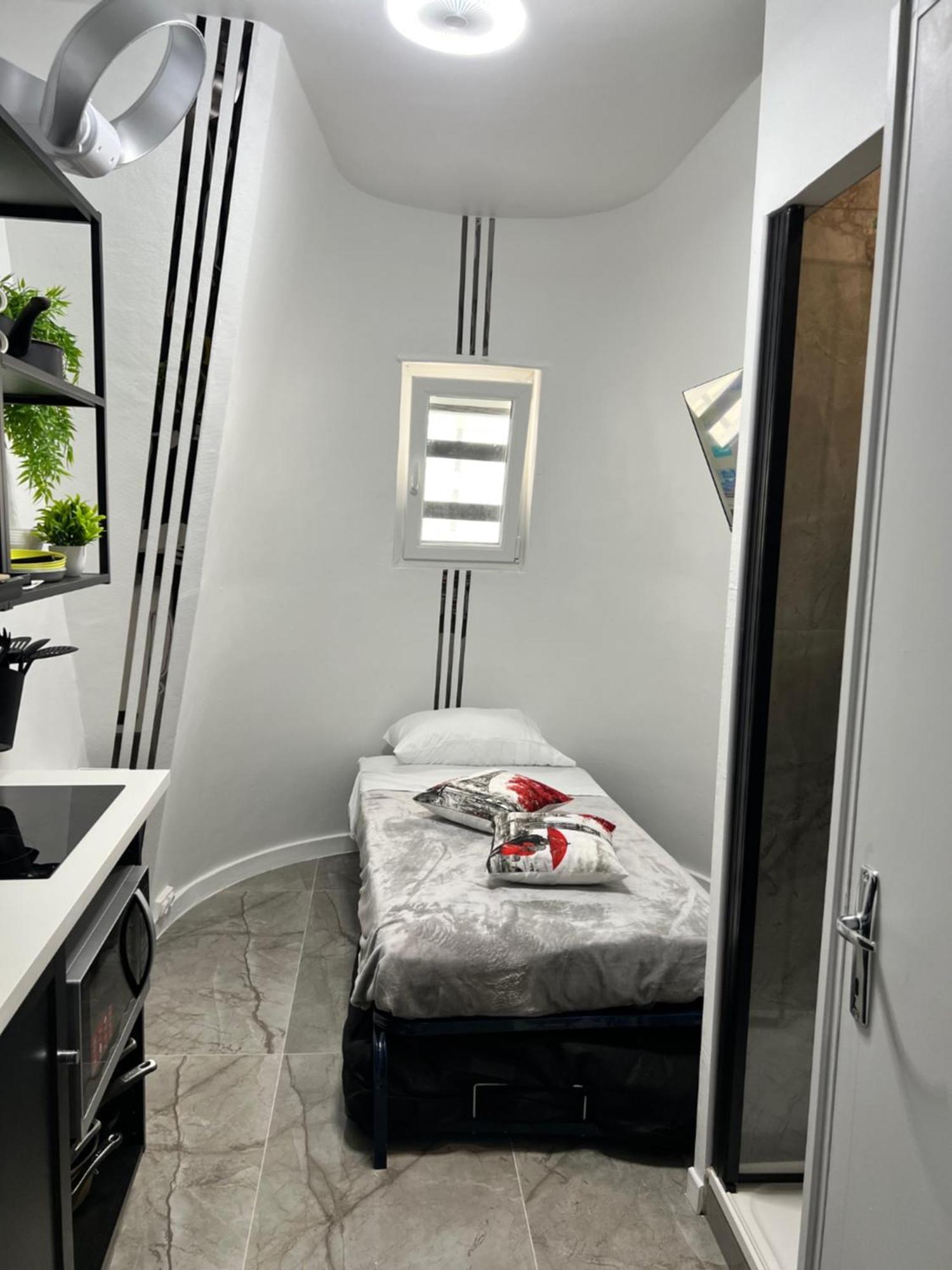 Paris Bastille Bercy Gare De Lyon Chambre Climatisee 9M2 Ideal 1 Pers ,Max 2 Pers エクステリア 写真